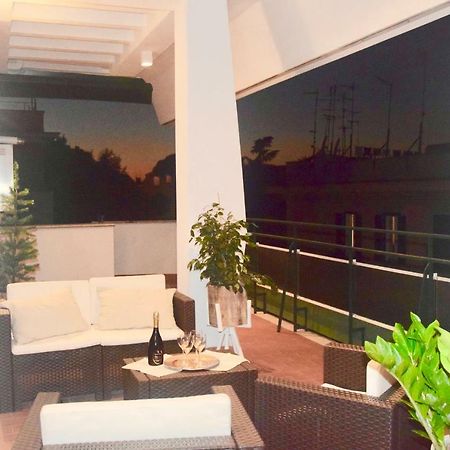 Terrazza San Giovanni Apartment ローマ エクステリア 写真