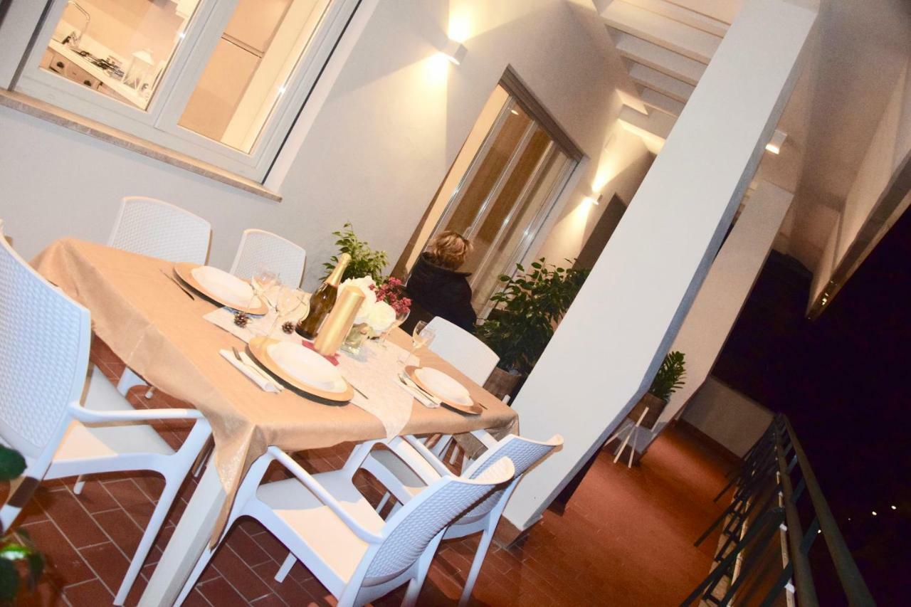 Terrazza San Giovanni Apartment ローマ エクステリア 写真